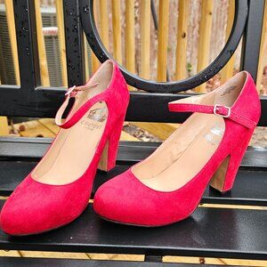 Crown Vintage Tess Red Platform Pump Strap Heels Rockabilly Sz 7